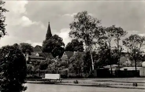 Ak Ueckermünde in Vorpommern, Teilansicht, Park, Kirchturm