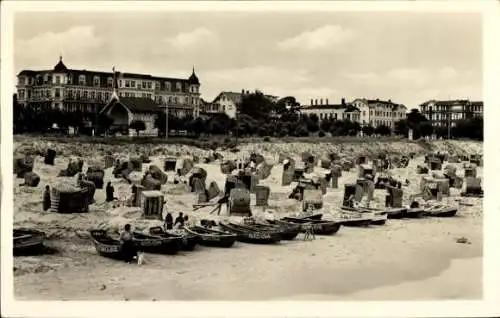 Ak Ostseebad Ahlbeck Heringsdorf auf Usedom, Strand, Boote, Strandkörbe