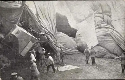 Ak Rethel, zur Landung gezwungenes Luftschiff, 1915