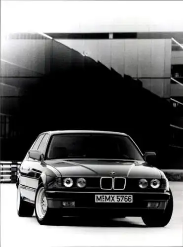 Foto Auto, BMW, Autokennzeichen MMX 5766
