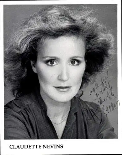 Ak Schauspielerin Claudette Nevins, Portrait, Autogramm