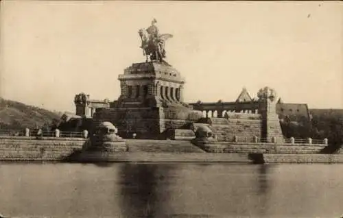 Ak Koblenz am Rhein, Deutsches Eck, Kaiser Wilhelm Denkmal