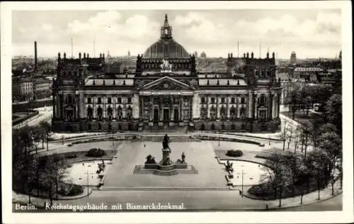 Ak Berlin Tiergarten, Reichstagsgebäude, Bismarckdenkmal