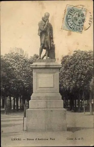 Ak Laval Mayenne, Statue Ambroise Paré