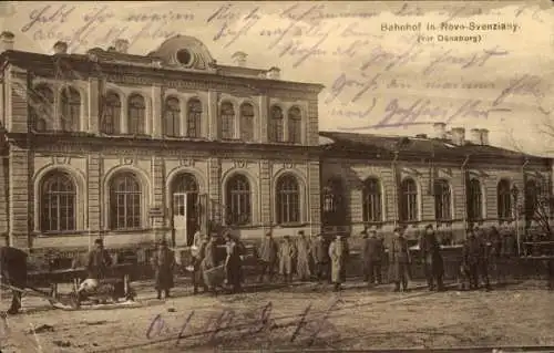 Ak Švenčionėliai Neuschwintzen Novo Svenziany Litauen, Bahnhof, deutsche Soldaten, vor Dünaburg