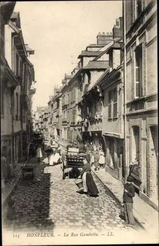 Ak Honfleur Calvados, La Rue Gambetta