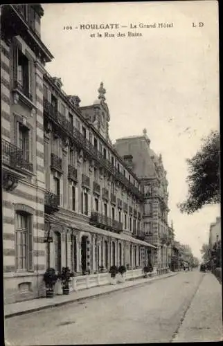 Ak Houlgate Calvados, Le Grand Hotel et la Rue des Bains