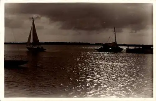 Ak Narva Narwa Estland, Wasserpartie, Segelboot