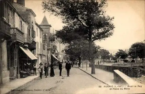 Ak Pornic Loire Atlantique, Quai le Ray und Place du Môle