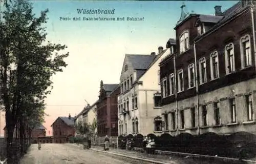 Ak Wüstenbrand Hohenstein Ernstthal Sachsen, Poststraße, Bahnhofstraße, Bahnhof