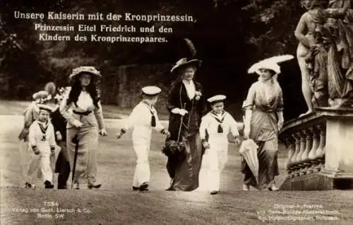 Ak Kaiserin Auguste Viktoria, Kronprinzessin, Prinzessin Eitel Friedrich, Kinder des Kronprinzpaares