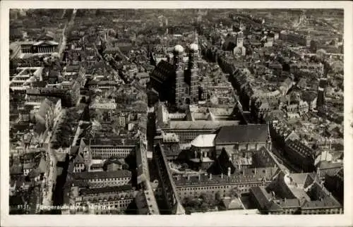 Ak München Bayern, Totalansicht, Innenstadt, Kirche, Fliegeraufnahme