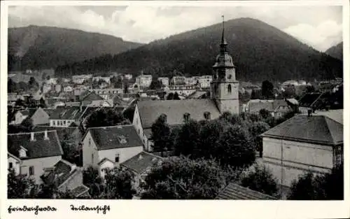 Ak Friedrichroda Thüringen, Blick über die Dächer der Stadt mit Kirche