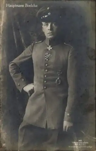 Ak Hauptmann Boelcke, Portrait in Uniform