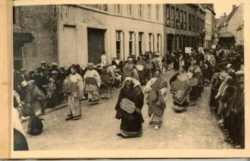 26 alte Ak Fournès Gard, Prozession de Pénitence, im passenden Heft, diverse Ansichten