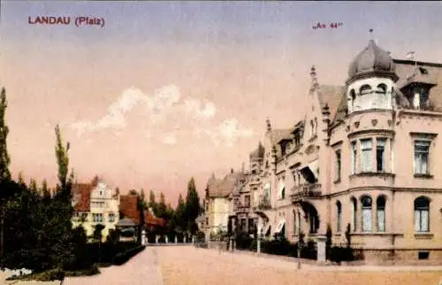 Ak Landau in der Pfalz, An 44, Straßenpartie, Häuserfassaden