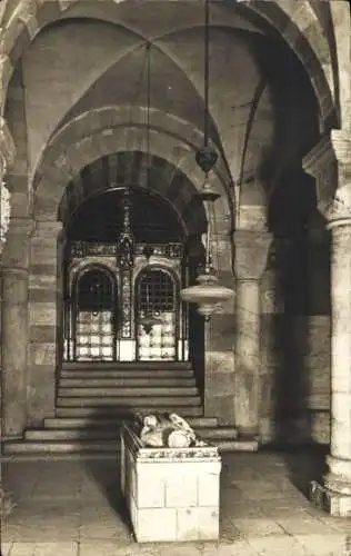 Foto Ak Speyer am Rhein, Dom, Innenansicht, Grabmal