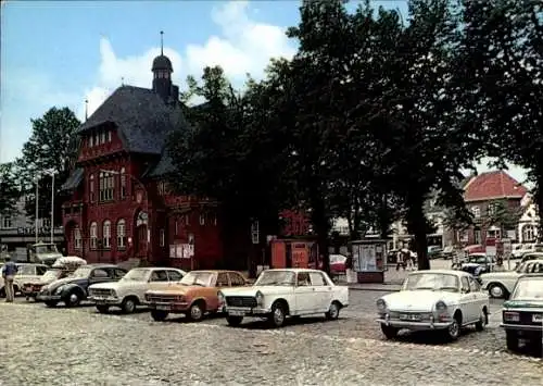 Ak Burg auf der Insel Fehmarn, Rathaus, Parkplatz