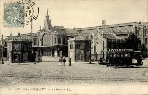 Ak Boulogne sur Mer Pas de Calais, La Gare, Byrrh