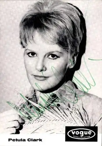 Ak Schauspielerin Petula Clark, Portrait, Autogramm, Sängerin