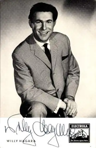 Ak Sänger Willy Hagara, Portrait, Autogramm, Sänger,  Electrola Schallplatten