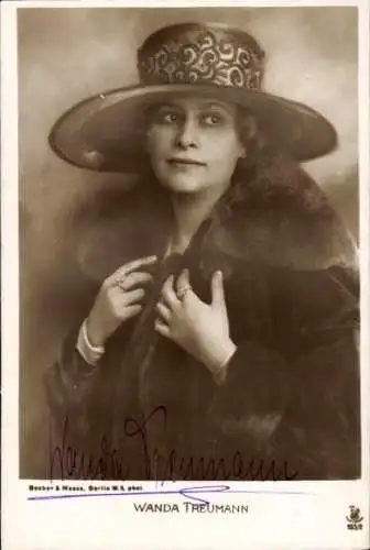 Ak Schauspielerin Wanda Treumann, Portrait, Autogramm, Hut