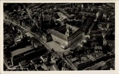 Ak Bochum im Ruhrgebiet, Fliegeraufnahme der Stadt, Rathaus