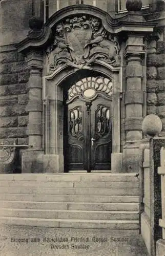 Ak Dresden Strehlen, Königliches Friedrich August Seminar, Eingang