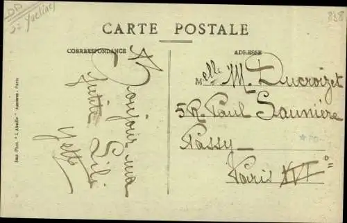 Ak Chatou Yvelines, L'Eglise sortie de la Messe