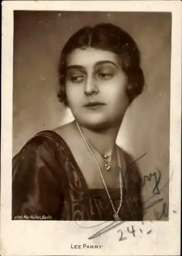 Ak Schauspielerin Lee Parry, Portrait, Autogramm