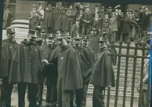 Foto Paris II., An der Börse, Die Buchhalter, Bankier Rosenberg 1914