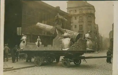 Foto Paris, La Mi-Careme, der Panzer des Krieges, 1912