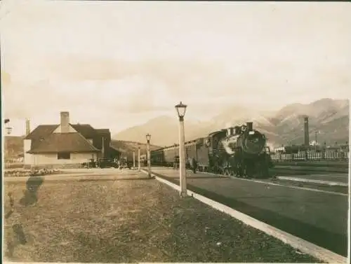 Foto Jasper Alberta Kanada, Dampflok im Bahnhof, Continental Limited