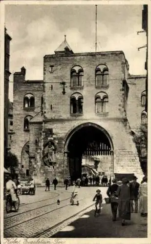 Ak Köln, Blick auf das Eigelstein Tor, Straßenansicht