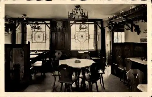 Ak Bad Reichenhall in Oberbayern, Enzianstüberl, Innenraum