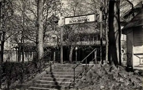 Ak Löbau in Sachsen, Löbauer Berg, HO Gaststätte Berghotel Honigbrunnen