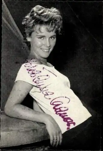 Ak Schauspielerin Susanne Cramer, Portrait, Autogramm