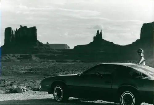 Foto Arizona USA, Monument Valley, Auto