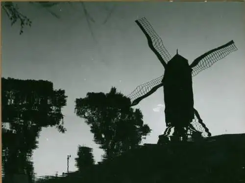 Foto Wasserspiegelung einer Windmühle