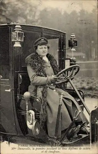 Ak Paris, Mme Decourcelle, les Femmes Chauffeur