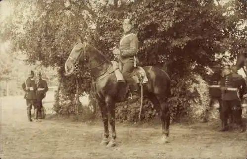 Foto Ak Lockstedt in Holstein, Lockstedter Lager, Deutsche Soldaten in Uniformen, Feld-Artillerie