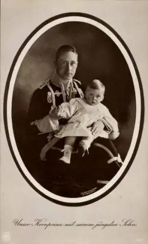 Ak Kronprinz Wilhelm von Preußen mit jüngstem Sohn