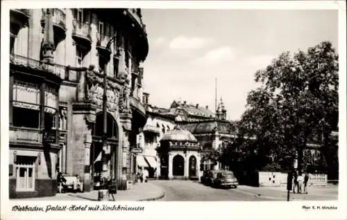 Ak Wiesbaden in Hessen, Palast-Hotel, Kochbrunnen