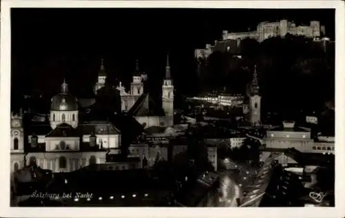 Ak Salzburg in Österreich, Stadt und Festung bei Nachtbeleuchtung