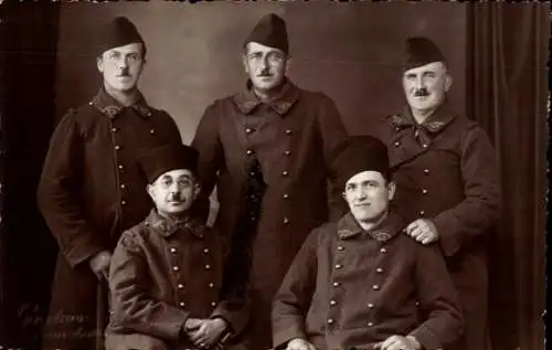 Foto Ak Französische Soldaten in Uniformen, Portrait