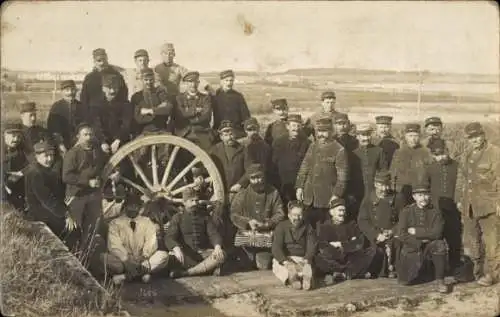 Foto Ak Französische Soldaten, Gruppenaufnahme