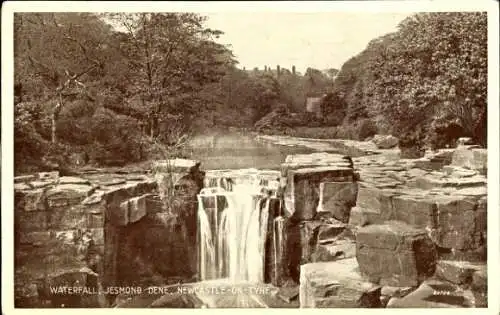 Ak Newcastle upon Tyne England, Jesmond Dene, Wasserfall