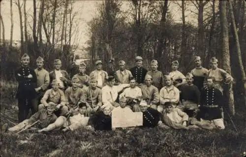 Foto Ak Französische Soldaten in Uniformen