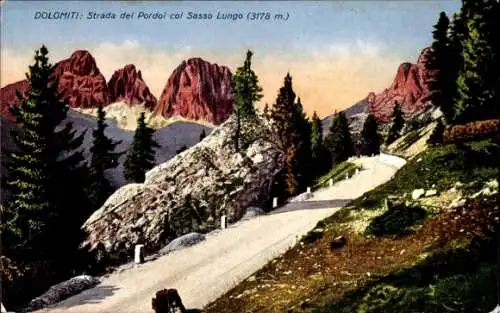 Ak Dolomiten Südtirol, Pordoi-Straße mit Langkofel