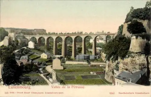 Ak Luxemburg Luxembourg, Viaduc et Vallee de la Pertusse
